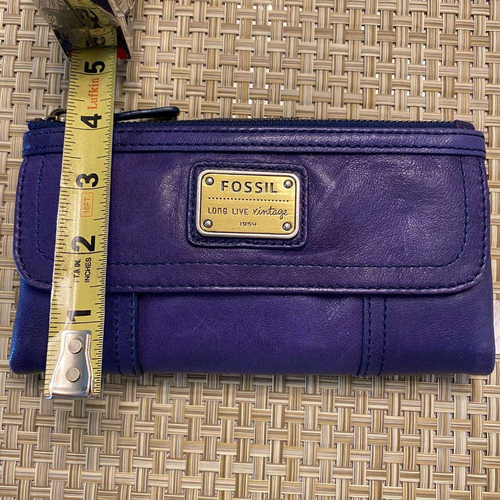 Very cute Fossil wallet